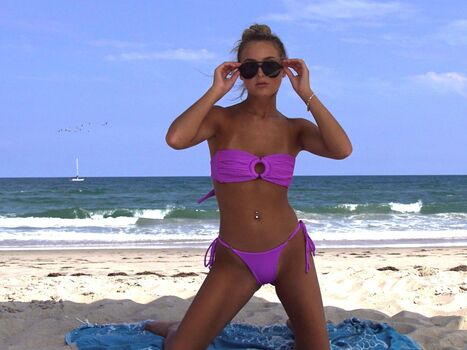 Full leaked Kenzie annis private onlyfans photo
