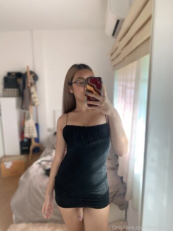khloe2542