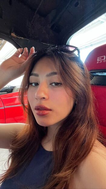 Full leaked Kimmyroxana private onlyfans photo