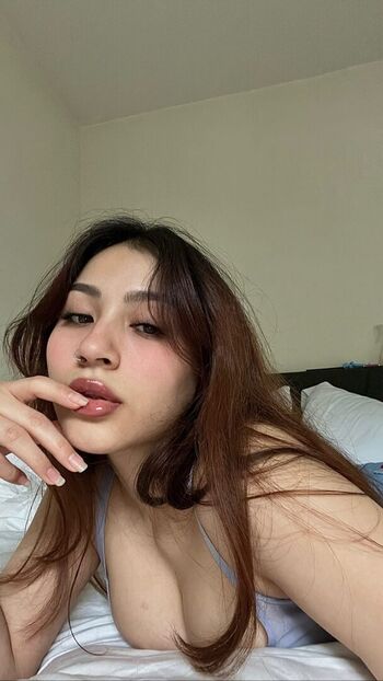 Full leaked Kimmyroxana private onlyfans photo