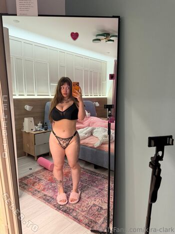 Full leaked Kira clark private onlyfans photo