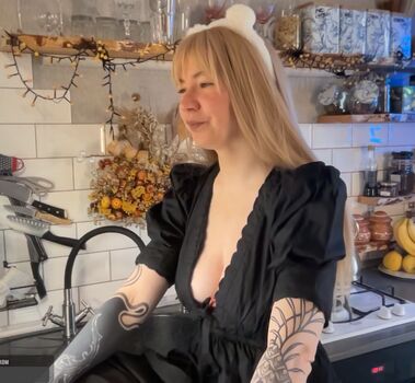 Full leaked Kirakapara private onlyfans photo