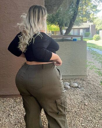 Full leaked Klivinglife private onlyfans photo