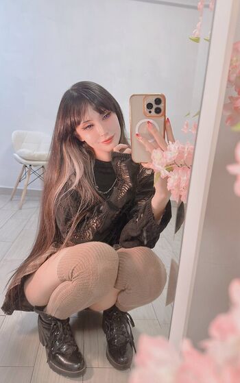 Full leaked Kouryam private onlyfans photo