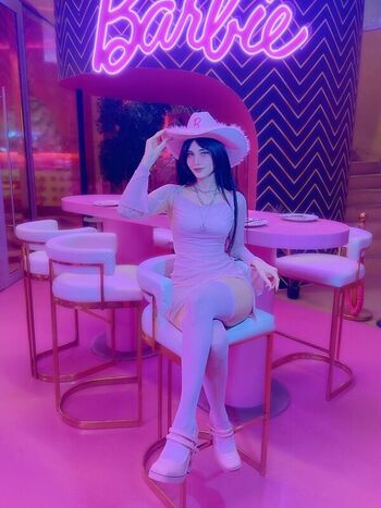 Full leaked Kouryam private onlyfans photo