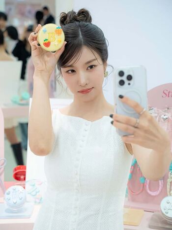 Kwon Eunbi