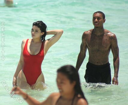 🔥 Kylie jenner  page leaked private photo uncensored full