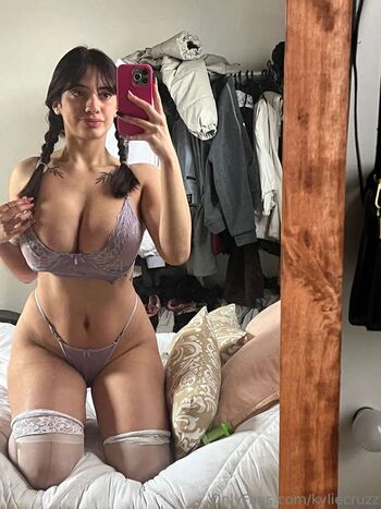 Full leaked Kyliecruuzz private onlyfans photo