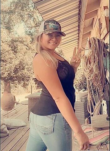Full leaked Kyndal rae private onlyfans photo