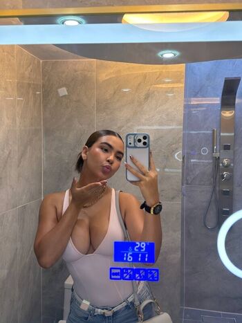 Full leaked Lakaryofficial private onlyfans photo