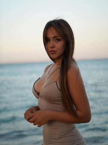 Lara.stxx