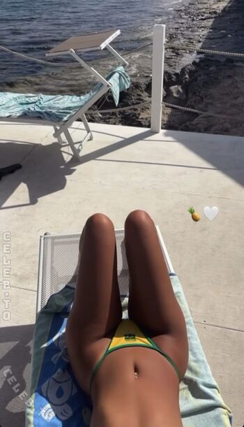 🔥 Laraemiii leaked private photo uncensored full