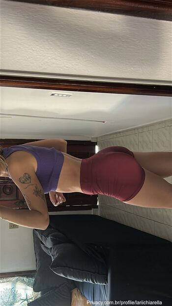 Full leaked Larissa chiarella dezoitou private onlyfans photo
