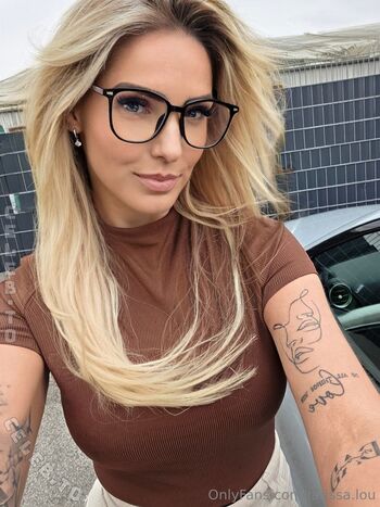 Full leaked Larissa lou private onlyfans photo