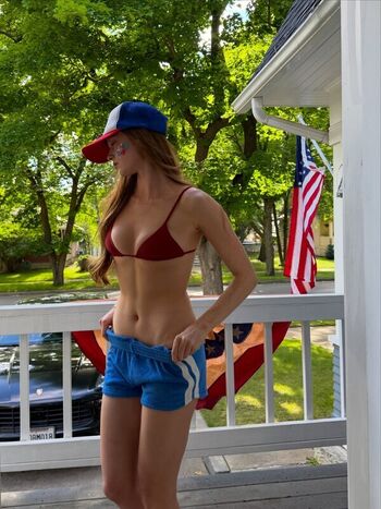 Larsen Thompson