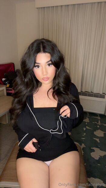 Full leaked Latinalyla private onlyfans photo