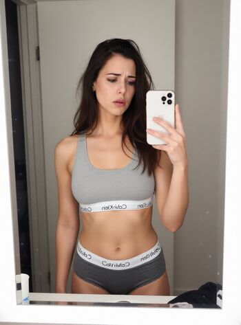 Laura Bailey