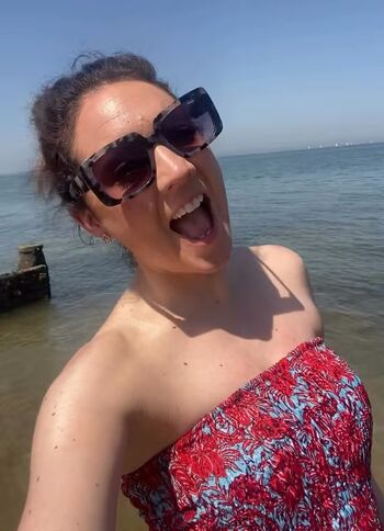 Laura Tobin