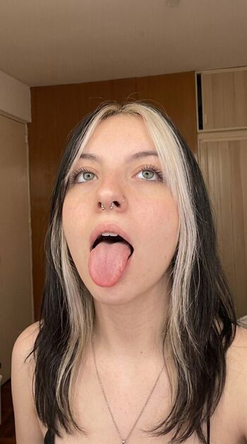 Full leaked Lauradoce private onlyfans photo