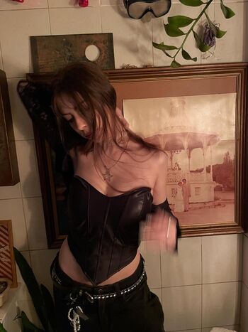 Full leaked Laurakatsz private onlyfans photo
