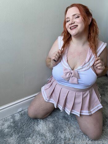 Full leaked Lauraleslie private onlyfans photo