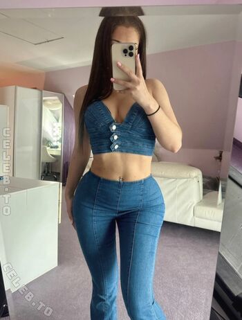 lauralianajane