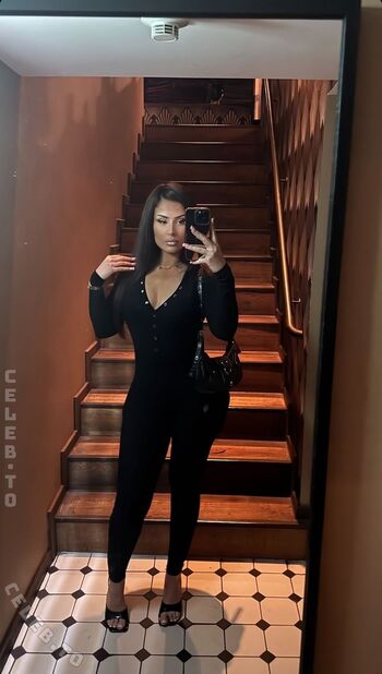 Full leaked Lauralianajane private onlyfans photo