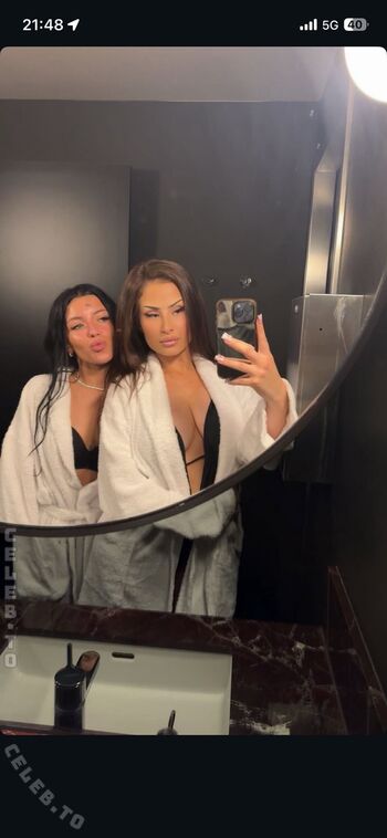 Full leaked Lauralianajane private onlyfans photo