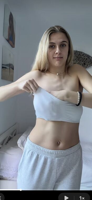 Full leaked Laurazurron private onlyfans photo