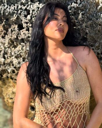 Full leaked Laurenchan private onlyfans photo