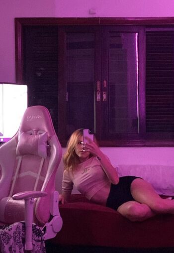 Full leaked Lavifiorio private onlyfans photo