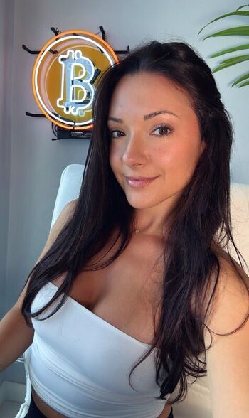 Layah Heilpern