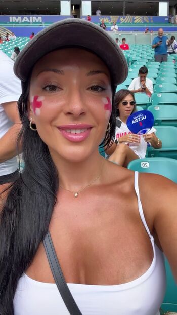 Full leaked Layah heilpern private onlyfans photo
