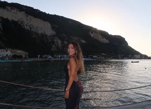 Lea Kobrossy