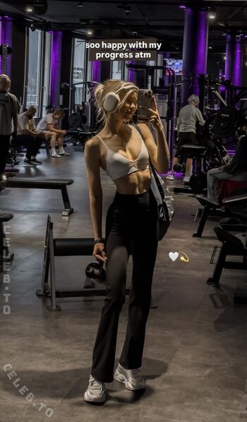 🔥 Lea peach  page leaked private photo uncensored full