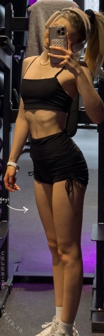 🔥 Lea peach  page leaked private photo uncensored full