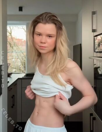 🔥 Lea peach  page leaked private photo uncensored full