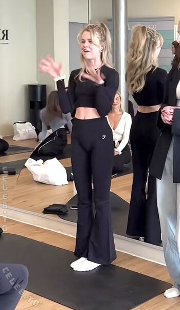 🔥 Lea peach leaked private photo uncensored full