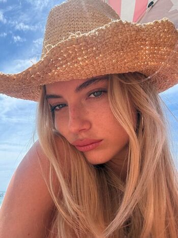 Leah Rose