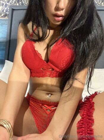 Full leaked Leareynafaria private onlyfans photo
