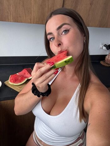 Full leaked Leenasofia private onlyfans photo