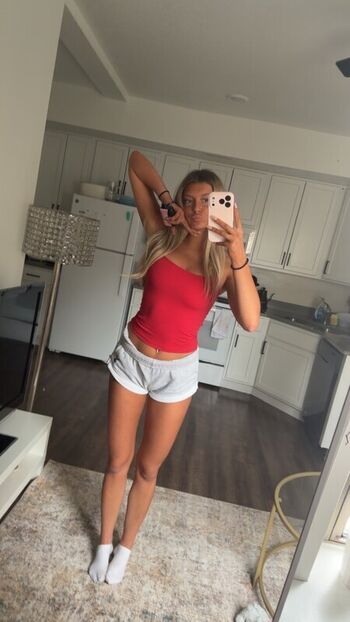 Full leaked Leilalovescash private onlyfans photo