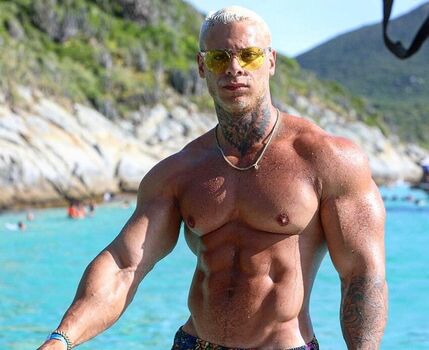 Full leaked Leo stronda private onlyfans photo