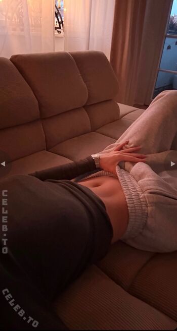 Full leaked Leonie rld private onlyfans photo