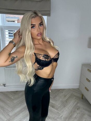 Full leaked Lexiehulll private onlyfans photo