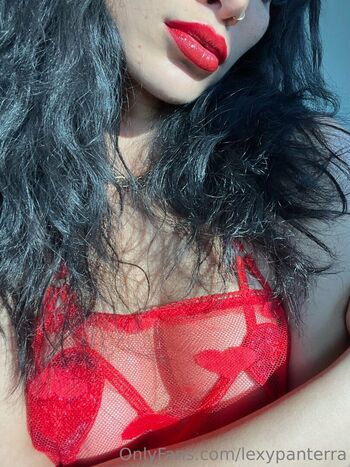 Full leaked Lexypanterra private onlyfans photo
