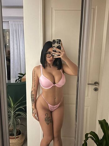 Full leaked Leyla amari private onlyfans photo