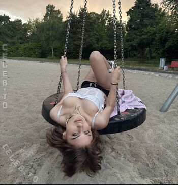 Full leaked Lienne aig private onlyfans photo