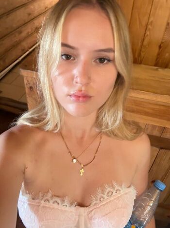 Full leaked Lili asmr private onlyfans photo