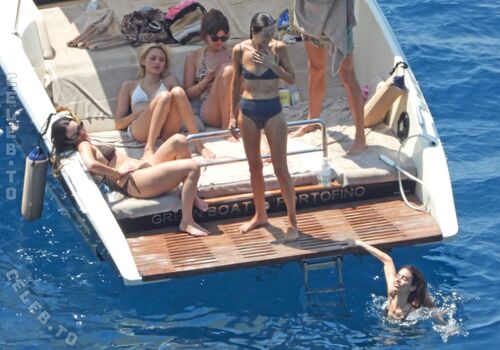 Full leaked Lily james private onlyfans photo
